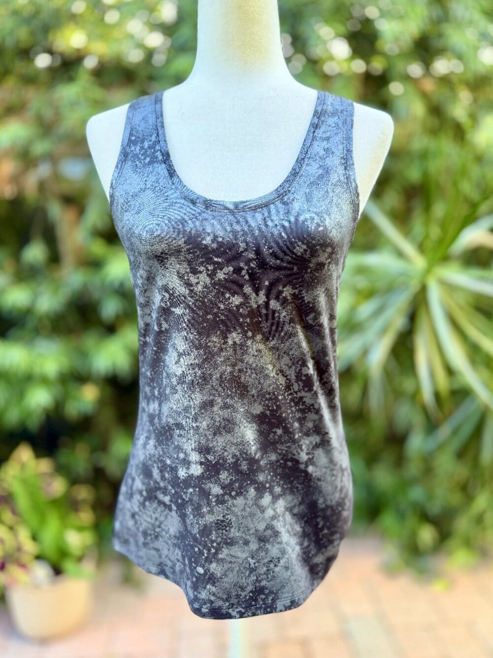 Athleta Metallic Gray Black Racerback Performance Tank Top Size Medium